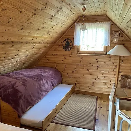 Holzhaus Mit Direktem Wasserzugang In Berlin-koepenick بيت للعطل