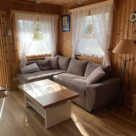 Nyaraló Holzhaus Mit Direktem Wasserzugang In Berlin-koepenick *