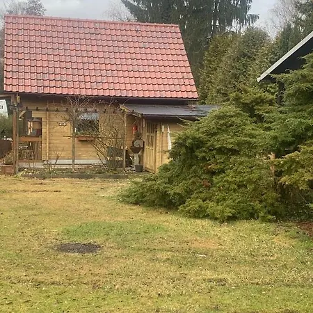 بيت للعطل Holzhaus Mit Direktem Wasserzugang In Berlin-koepenick *