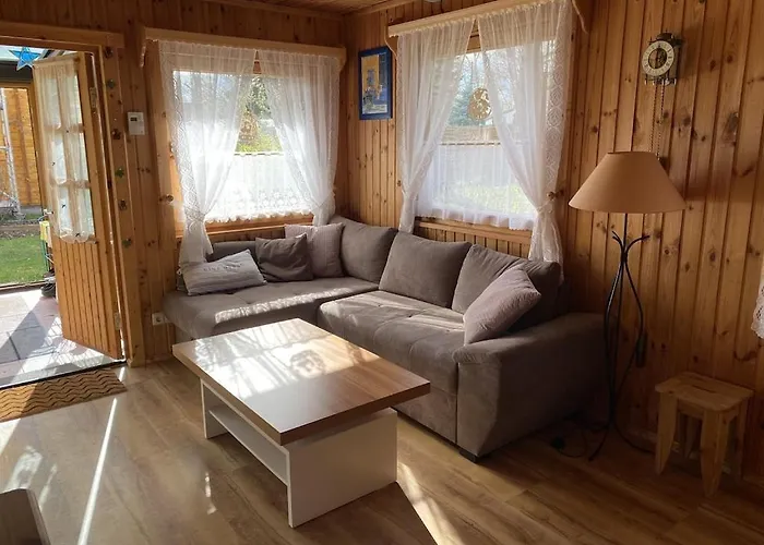 בית נופש Holzhaus Mit Direktem Wasserzugang In Berlin-koepenick *