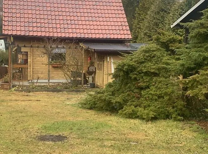 בית נופש Holzhaus Mit Direktem Wasserzugang In Berlin-koepenick *